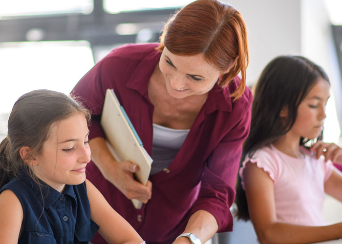 Cuidar a quienes cuidan: el bienestar docente, la clave de nuestra Comunidad